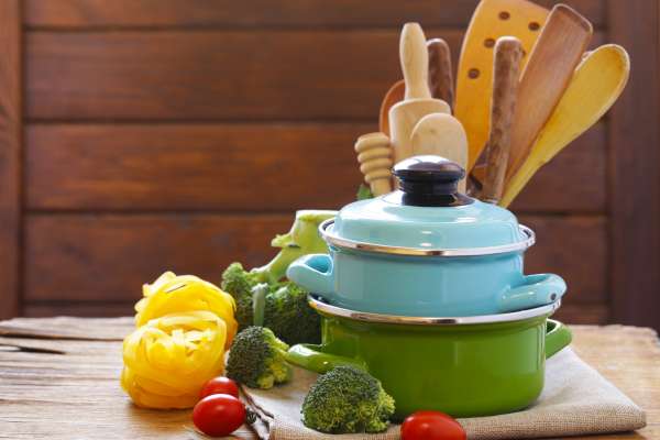 Factors Influencing Cookware Safety