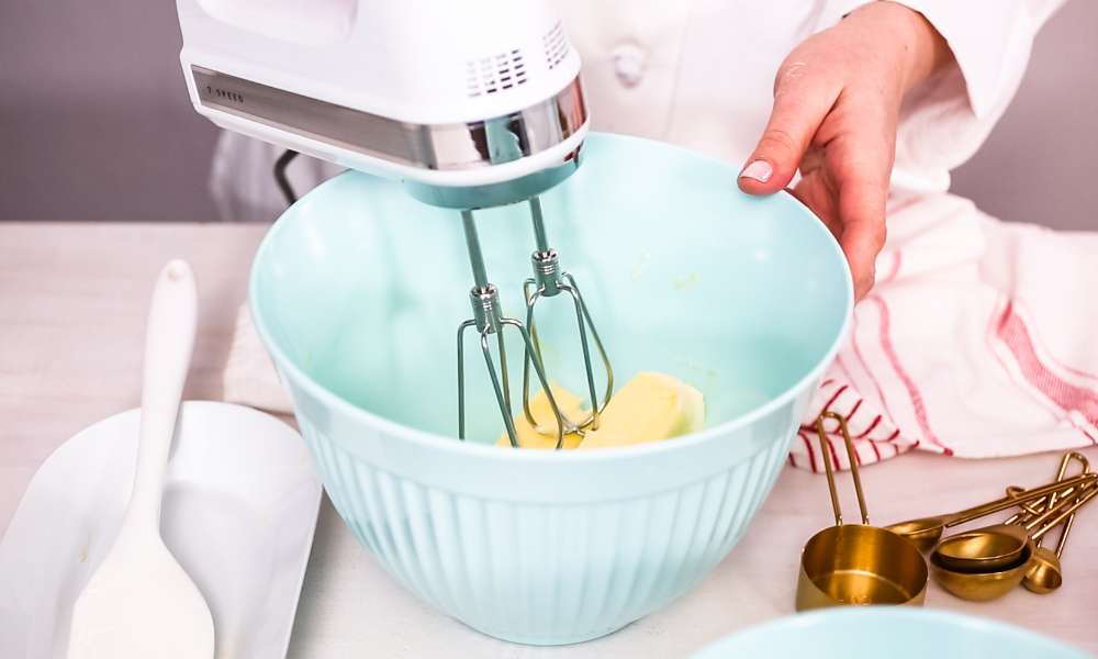 https://colorfulehome.com/what-is-the-largest-size-mixing-bowl/